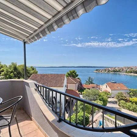 Apartment Ticic Trogir