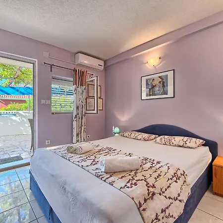 Apartment Ticic Trogir