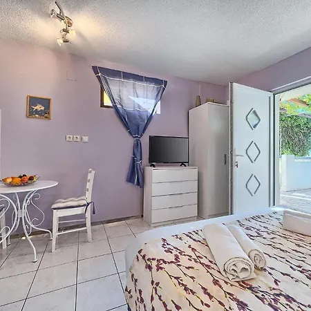Ticic Apartment